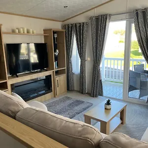 The Luxe Lodge, Skipsea Sands Bridlington , Ulrome United Kingdom